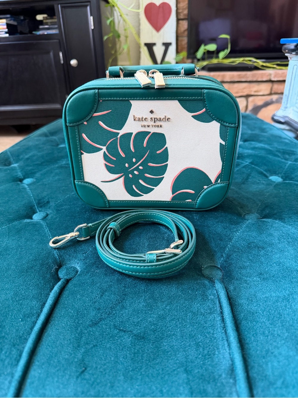 Kate Spade Monstera Leaves Traveler Trunk Purse